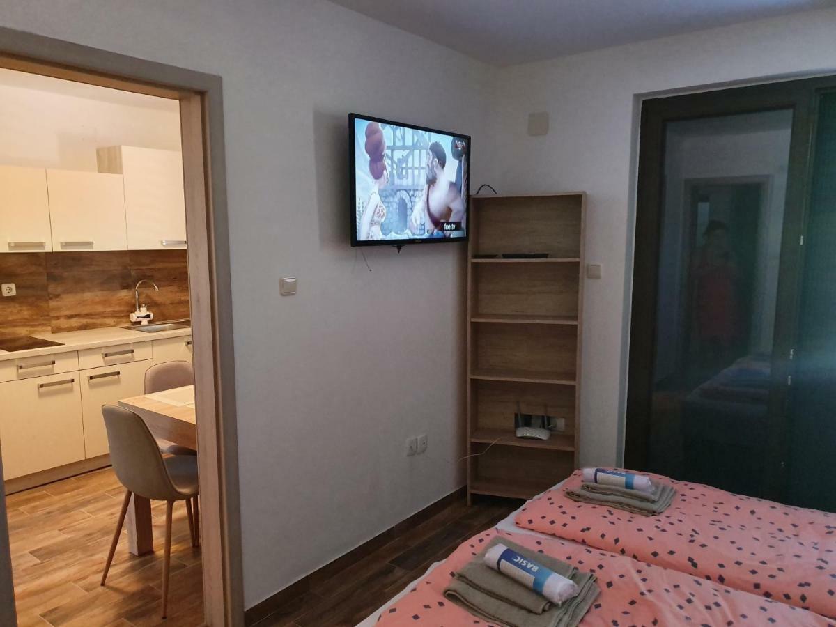 Apartments Simoneta Malinska Εξωτερικό φωτογραφία